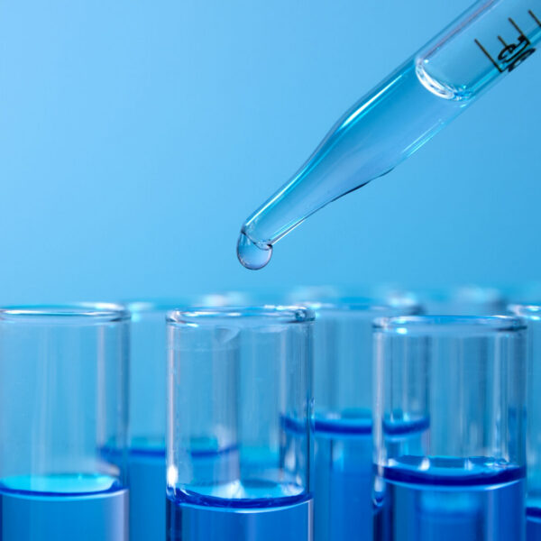 horizontal-science-banner-with-glass-containers